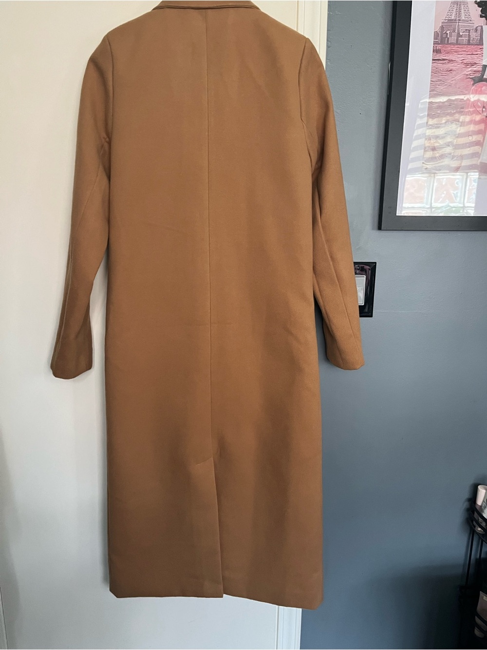 Women's Double-Breasted Camel Trench Coat - Picture 5 of 7